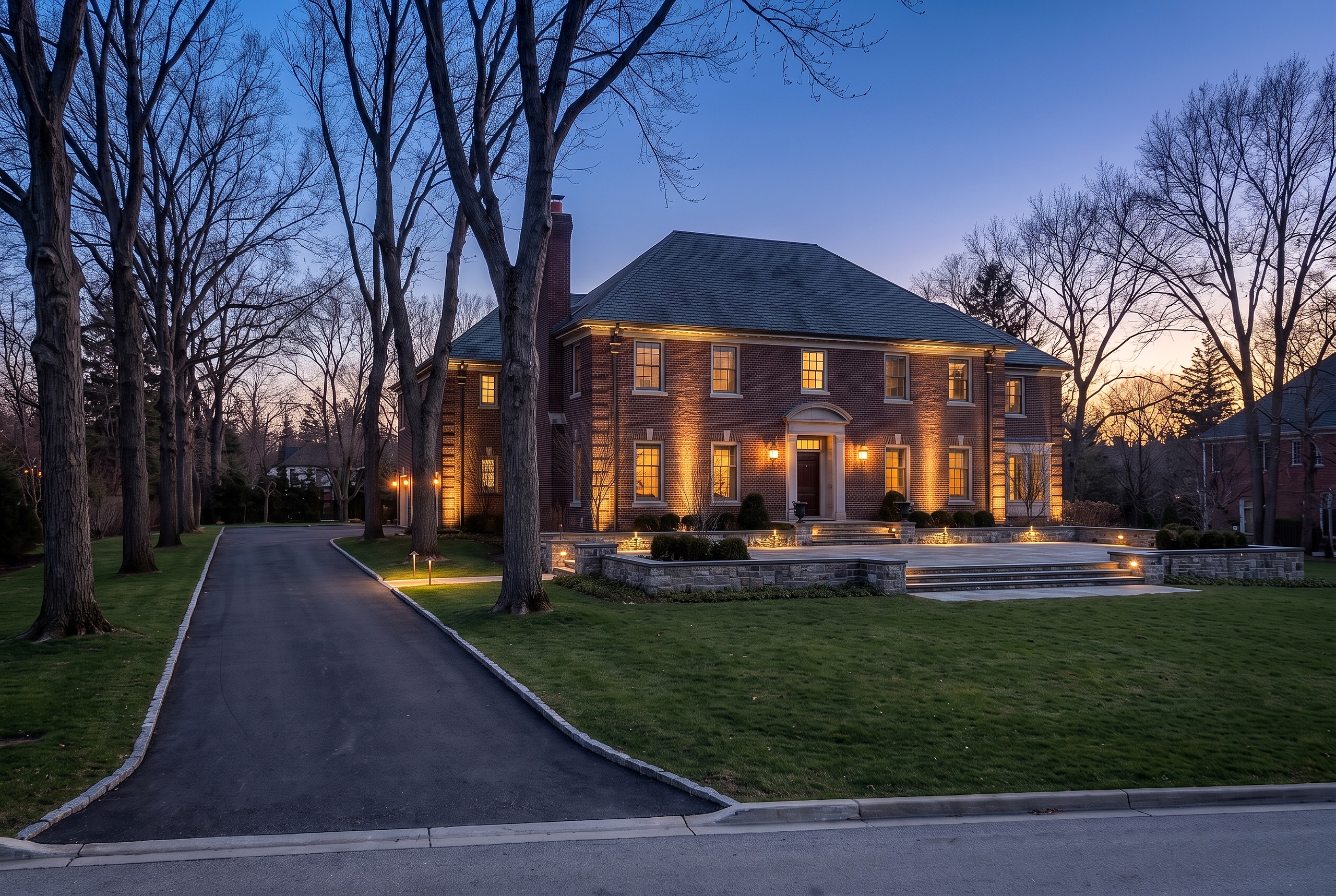 Colonial front yard, Essential